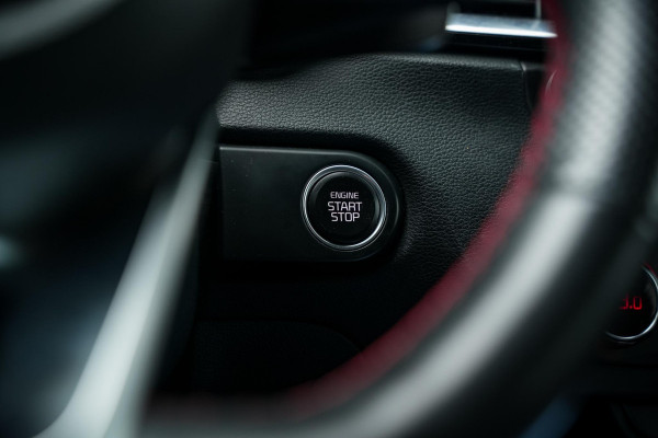 Kia Ceed 1.6 T-GDi GT Keyless Stuurverw. Alcantara Lane Assist LED 18''LM