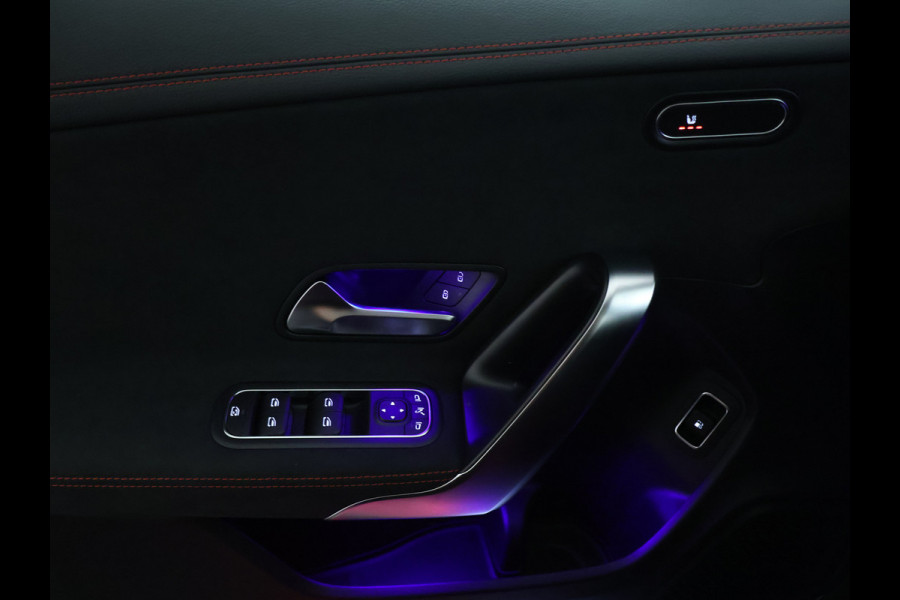 Mercedes-Benz CLA-Klasse Shooting Brake 250 e Business Solution AMG | Trekhaak | Nightpakket | Parkeerpakket met achteruitrijcamera | KEYLESS-GO | EASY PACK achterklep | USB pakket plus | Sfeerverlichting | MULTIBEAM LED |