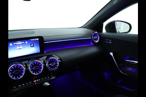Mercedes-Benz CLA-Klasse Shooting Brake 250 e Business Solution AMG | Trekhaak | Nightpakket | Parkeerpakket met achteruitrijcamera | KEYLESS-GO | EASY PACK achterklep | USB pakket plus | Sfeerverlichting | MULTIBEAM LED |