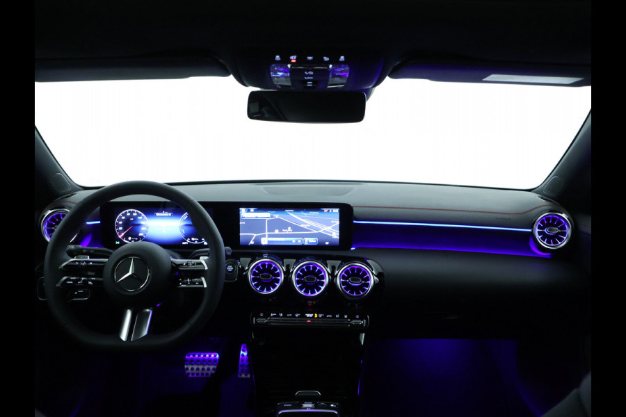 Mercedes-Benz CLA-Klasse Shooting Brake 250 e Business Solution AMG | Trekhaak | Nightpakket | Parkeerpakket met achteruitrijcamera | KEYLESS-GO | EASY PACK achterklep | USB pakket plus | Sfeerverlichting | MULTIBEAM LED |