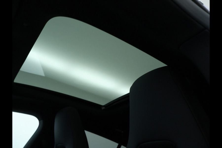 Mercedes-Benz CLA-Klasse Shooting Brake 250 e Business Solution AMG | Trekhaak | Nightpakket | Parkeerpakket met achteruitrijcamera | KEYLESS-GO | EASY PACK achterklep | USB pakket plus | Sfeerverlichting | MULTIBEAM LED |