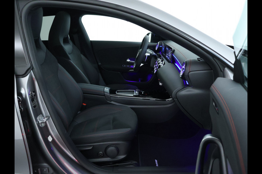 Mercedes-Benz CLA-Klasse Shooting Brake 250 e Business Solution AMG | Trekhaak | Nightpakket | Parkeerpakket met achteruitrijcamera | KEYLESS-GO | EASY PACK achterklep | USB pakket plus | Sfeerverlichting | MULTIBEAM LED |