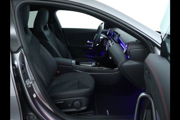 Mercedes-Benz CLA-Klasse Shooting Brake 250 e Business Solution AMG | Trekhaak | Nightpakket | Parkeerpakket met achteruitrijcamera | KEYLESS-GO | EASY PACK achterklep | USB pakket plus | Sfeerverlichting | MULTIBEAM LED |