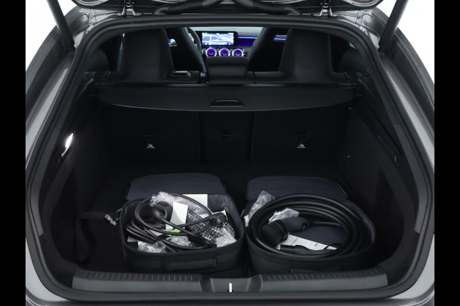 Mercedes-Benz CLA-Klasse Shooting Brake 250 e Business Solution AMG | Trekhaak | Nightpakket | Parkeerpakket met achteruitrijcamera | KEYLESS-GO | EASY PACK achterklep | USB pakket plus | Sfeerverlichting | MULTIBEAM LED |