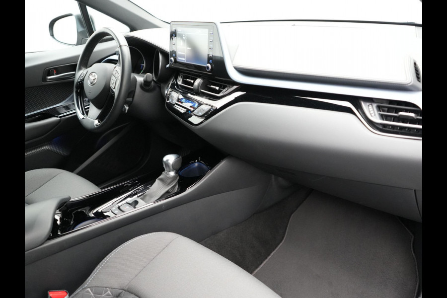 Toyota C-HR 2.0 Hybrid Dynamic 184pk Dealer O.H | Trekhaak Afneembaar | Adaptive Cruise | Camera | Apple Carplay | Sportstoelen Verwarmd | 18"L.M | Keyless | BLIS |
