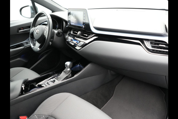 Toyota C-HR 2.0 Hybrid Dynamic 184pk Dealer O.H | Trekhaak Afneembaar | Adaptive Cruise | Camera | Apple Carplay | Sportstoelen Verwarmd | 18"L.M | Keyless | BLIS |
