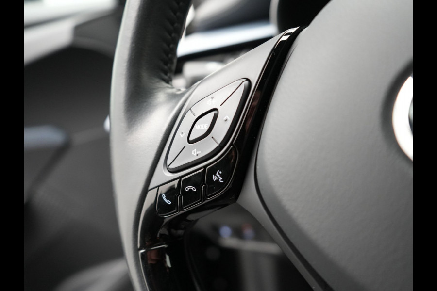 Toyota C-HR 2.0 Hybrid Dynamic 184pk Dealer O.H | Trekhaak Afneembaar | Adaptive Cruise | Camera | Apple Carplay | Sportstoelen Verwarmd | 18"L.M | Keyless | BLIS |