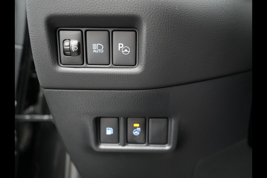 Toyota C-HR 2.0 Hybrid Dynamic 184pk Dealer O.H | Trekhaak Afneembaar | Adaptive Cruise | Camera | Apple Carplay | Sportstoelen Verwarmd | 18"L.M | Keyless | BLIS |