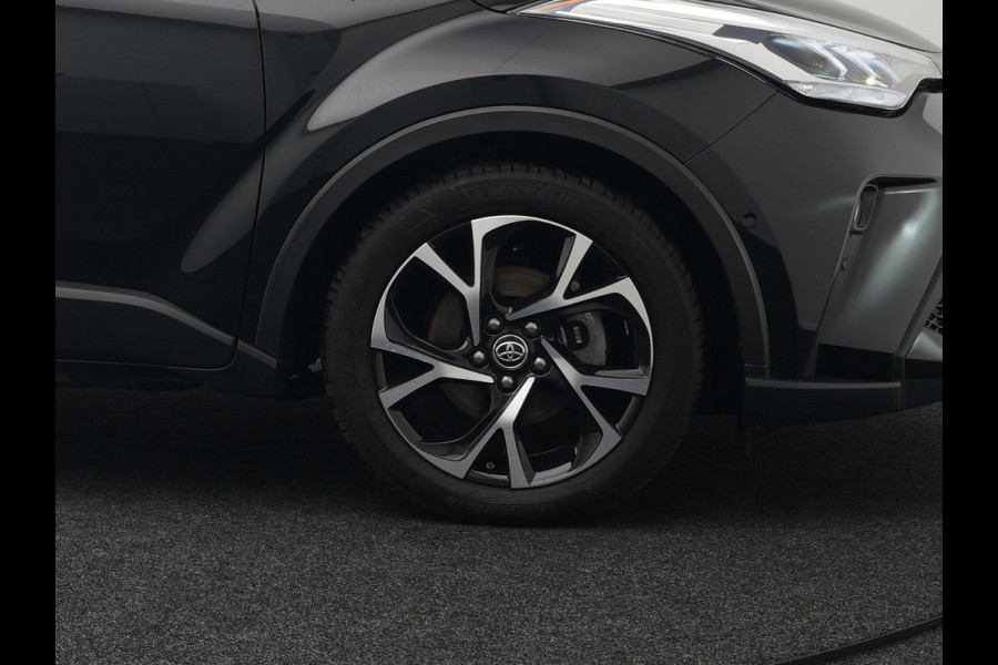 Toyota C-HR 2.0 Hybrid Dynamic 184pk Dealer O.H | Trekhaak Afneembaar | Adaptive Cruise | Camera | Apple Carplay | Sportstoelen Verwarmd | 18"L.M | Keyless | BLIS |