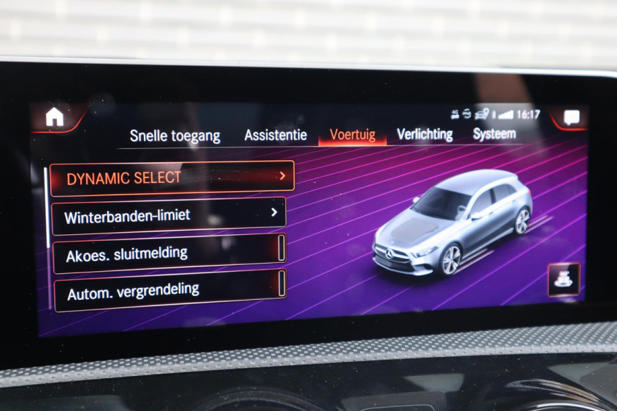 Mercedes-Benz A-Klasse 250 AMG Line | 19" | Panorama | Sfeer |