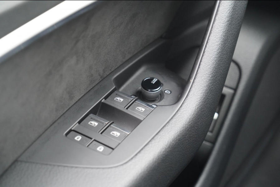 Audi A6 Avant 55 TFSI quattro Design Pro Line Plus S-Line / Super Sportstoelen / Pano / Head-Up / Camera / ACC
