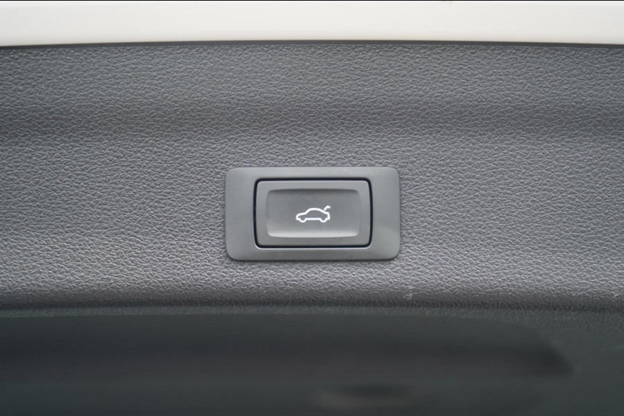 Audi A6 Avant 55 TFSI quattro Design Pro Line Plus S-Line / Super Sportstoelen / Pano / Head-Up / Camera / ACC