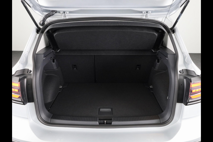 Volkswagen T-Cross 1.0 TSI Life Edition | Navigatie | Camera | Stoelverwarming | Climate Control |