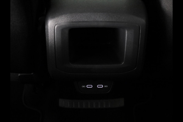 Volkswagen T-Cross 1.0 TSI Life Edition | Navigatie | Camera | Stoelverwarming | Climate Control |