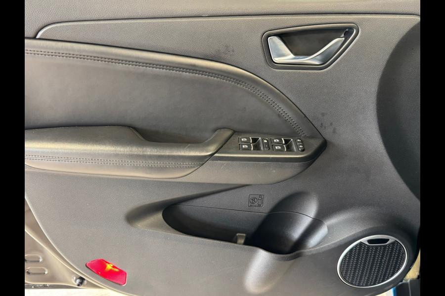 Seres 3 52kWh AUT. PANORAMADAK CAMERA 360° KEYLESS NAVIGATIE DRIVING ASSISTANCE LEDER AIRCO PDC USB LANE ASSIST