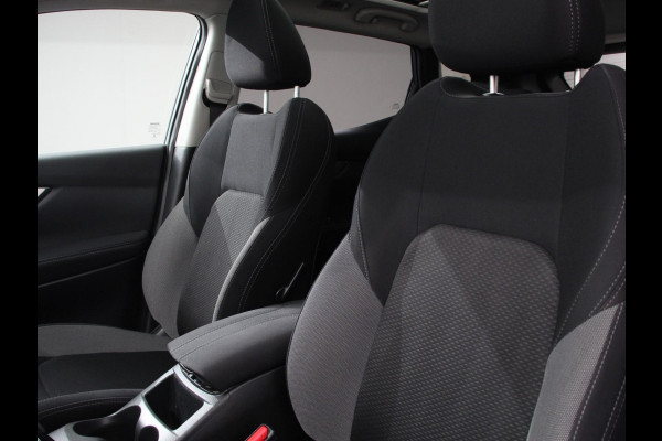 Nissan QASHQAI 1.2 Automaat N-Connecta Design pakket | Panorama dak | Camera | Climate Control | Parkeer sensoren | Cruise Control