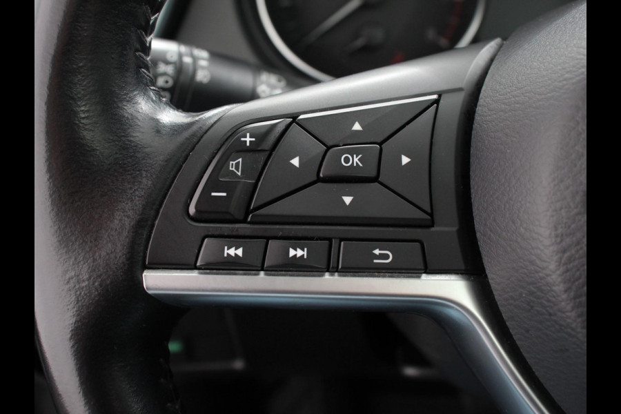 Nissan QASHQAI 1.2 Automaat N-Connecta Design pakket | Panorama dak | Camera | Climate Control | Parkeer sensoren | Cruise Control