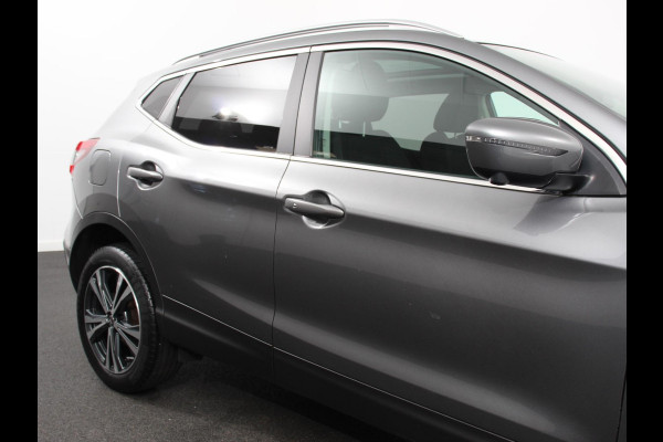Nissan QASHQAI 1.2 Automaat N-Connecta Design pakket | Panorama dak | Camera | Climate Control | Parkeer sensoren | Cruise Control