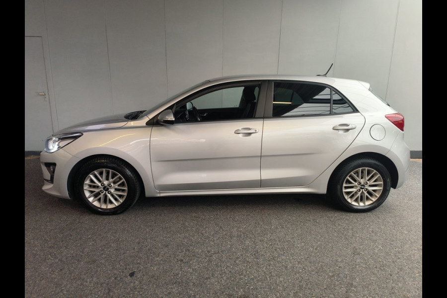 Kia Rio 1.0 T-GDi MHEV DynamicLine uit 2022 Rijklaar + Fabrieksgarantie tot 04-2029 Henk Jongen Auto's in Helmond,  al 50 jaar service zoals 't hoort!