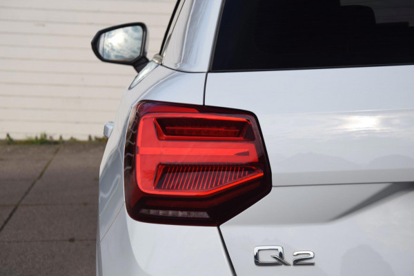 Audi Q2 35 TFSI S Edition CAMERA/VERWARMDE VOORSTOELEN/S-LINE EXTERIEUR
