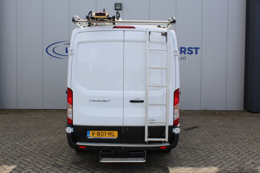 Ford Transit 290 2.0-105pk TDCI L2H2 Ambiente. Compleet ingerichte Ford Transit ! Camera, pdc v+a, airco, ladder achterd., opstaptrede met trekhaak, imperiaal met ladder, omvormer naar 220V, etc etc.