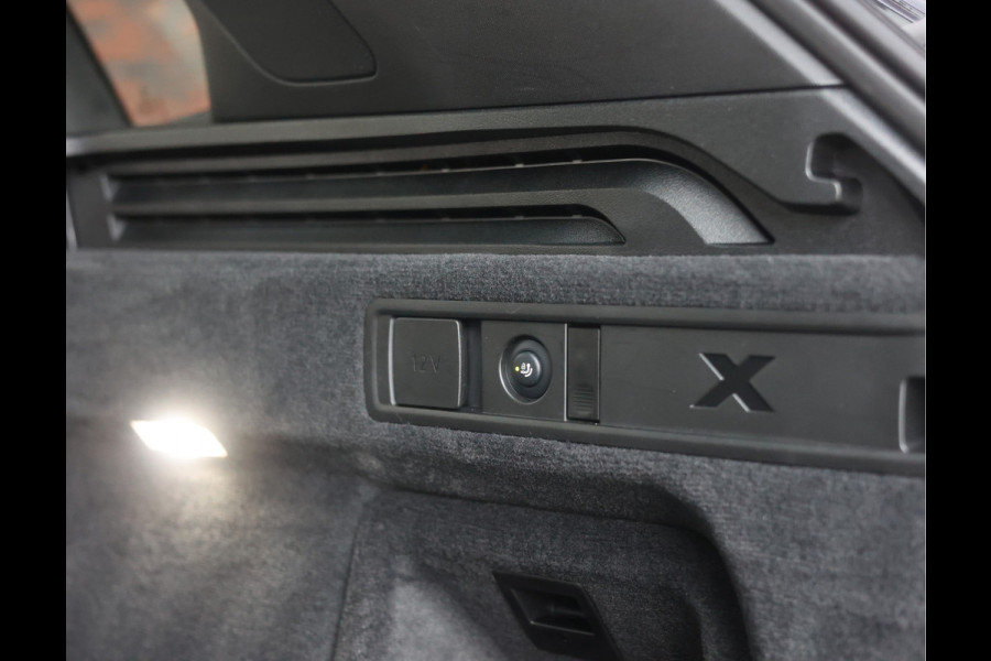 BMW X5 50e xDrive *Sky*Trekhaak*HUD*Massage*Bowers&Wilkins*