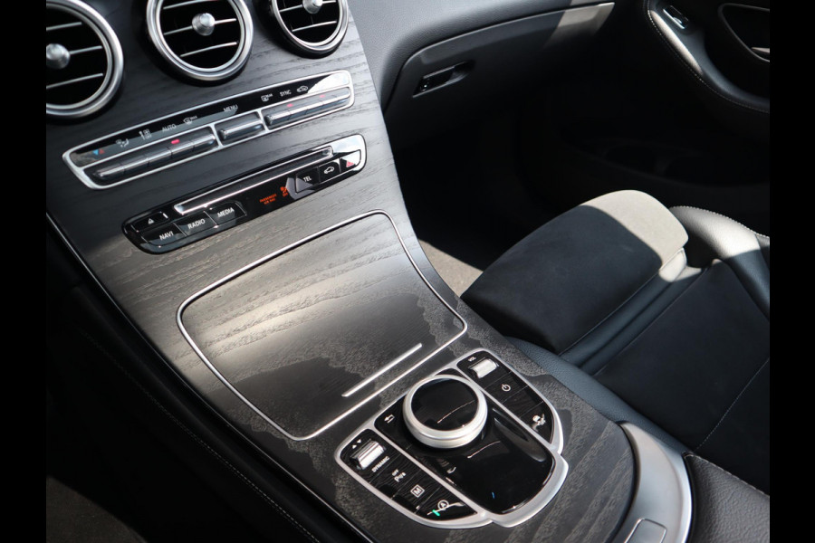 Mercedes-Benz GLC 250 4MATIC Premium | Panorama | Camera |