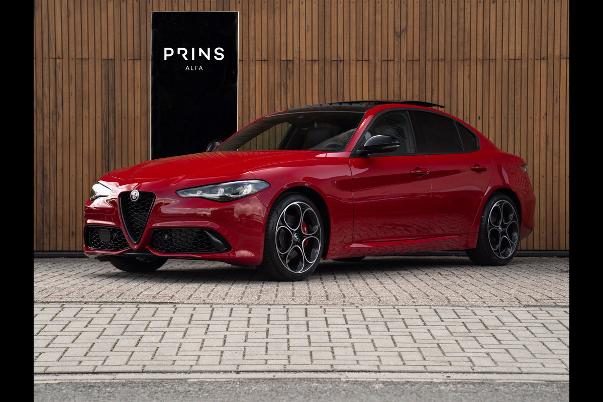 Alfa Romeo Giulia 2.2 JTDM AWD Sprint | Pano-dak | LED-Matrix | Veloce stoelen | CarPlay Alfa Romeo Giulia 2.2 JTDM AWD Sprint | Pano-dak | LED-Matrix | Veloce stoelen | CarPlay
