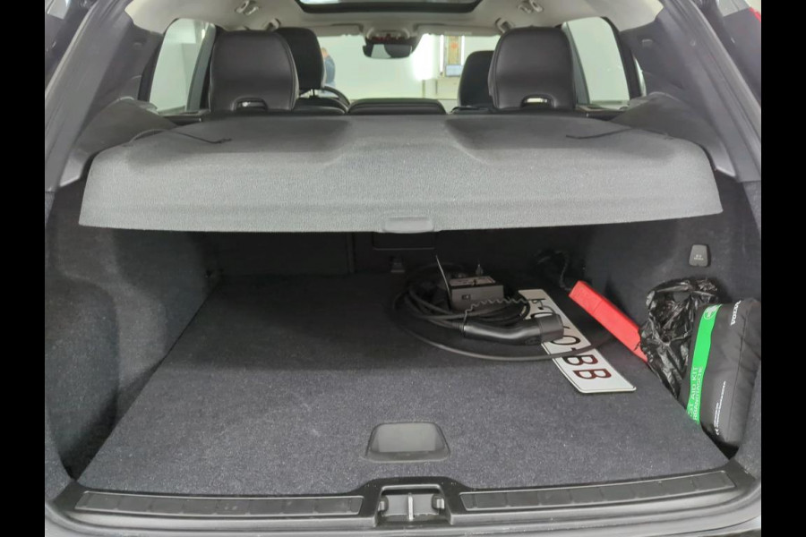 Volvo XC40 1.5 T4 Recharge Inscription Expression NL AUTO | CAMERA | TREKHAAK | LEDER | PANO |