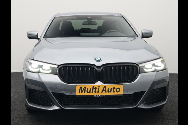 BMW 5 Serie 530e M Sport LCI Plug In Hybrid | PHEV | Harman Kardon | Carplay | Sfeerverlichting | Electrische Alcantara Sportstoelen | Stuur/Stoel Verwarming |