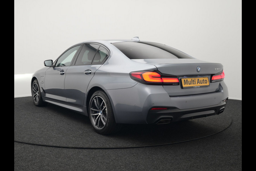 BMW 5 Serie 530e M Sport LCI Plug In Hybrid | PHEV | Harman Kardon | Carplay | Sfeerverlichting | Electrische Alcantara Sportstoelen | Stuur/Stoel Verwarming |