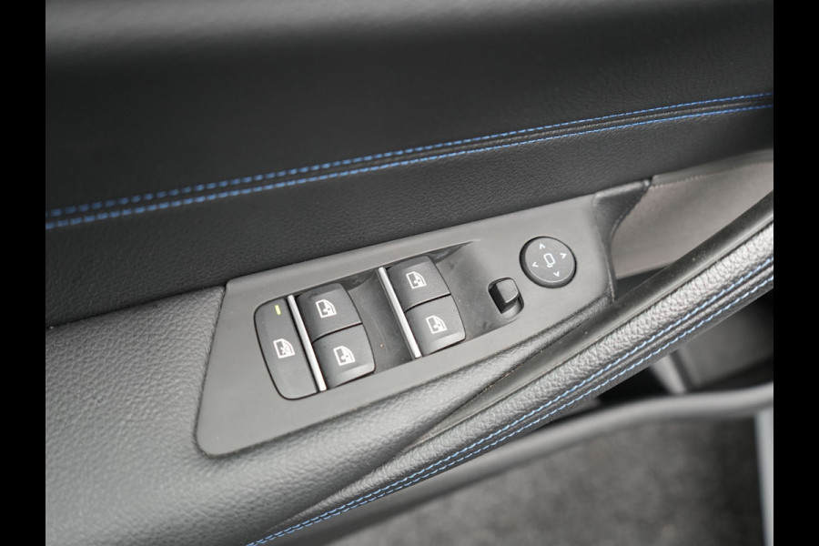 BMW 5 Serie 530e M Sport LCI Plug In Hybrid | PHEV | Harman Kardon | Carplay | Sfeerverlichting | Electrische Alcantara Sportstoelen | Stuur/Stoel Verwarming |