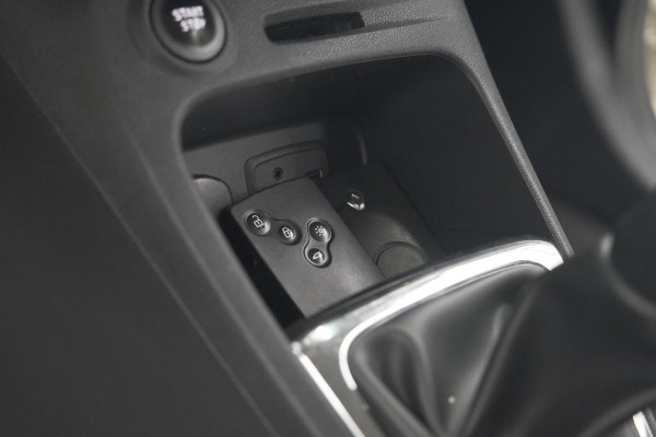 Renault Captur TCe 90 Dynamique | Parkeersensoren | Navigatie | Climate Control