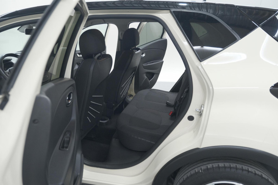 Renault Captur TCe 90 Dynamique | Parkeersensoren | Navigatie | Climate Control