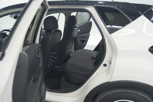 Renault Captur TCe 90 Dynamique | Parkeersensoren | Navigatie | Climate Control