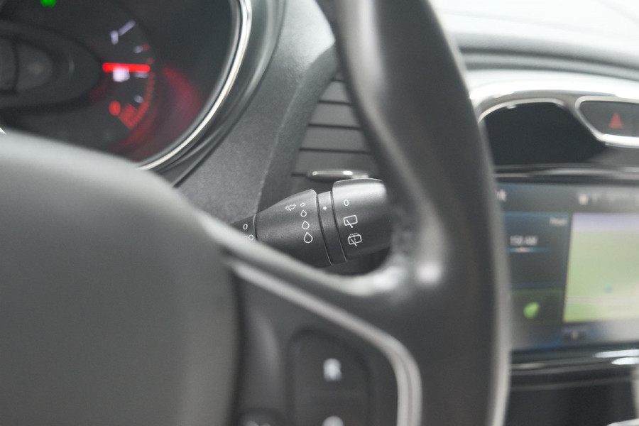 Renault Captur TCe 90 Dynamique | Parkeersensoren | Navigatie | Climate Control