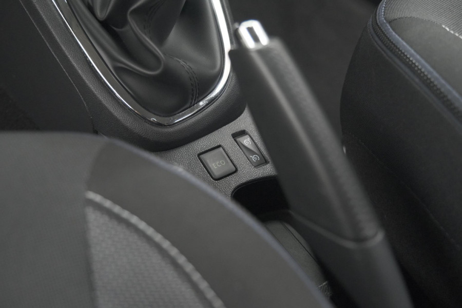 Renault Captur TCe 90 Dynamique | Parkeersensoren | Navigatie | Climate Control