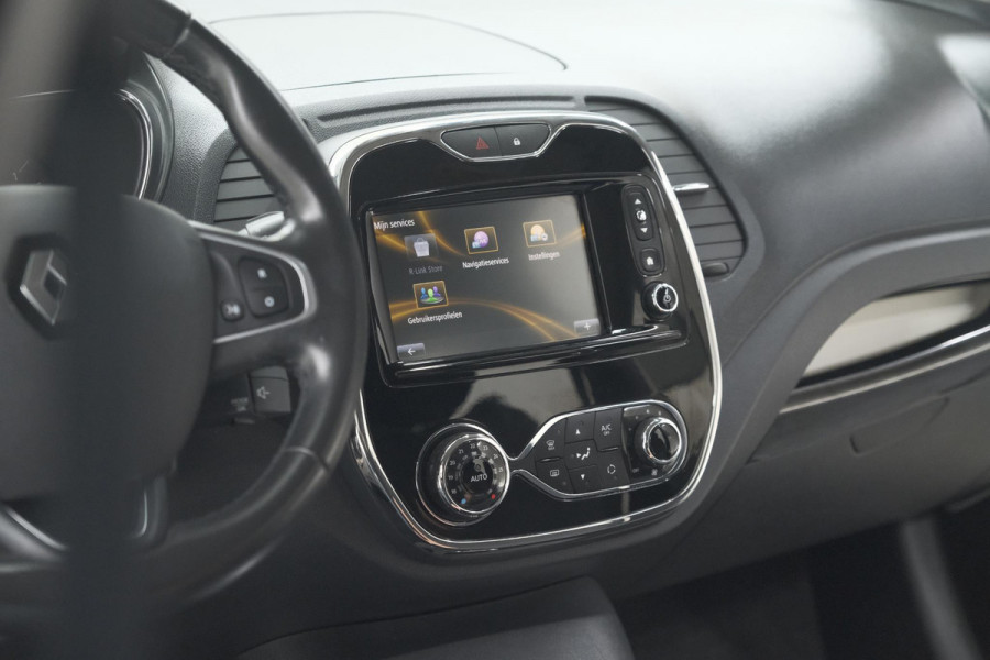 Renault Captur TCe 90 Dynamique | Parkeersensoren | Navigatie | Climate Control