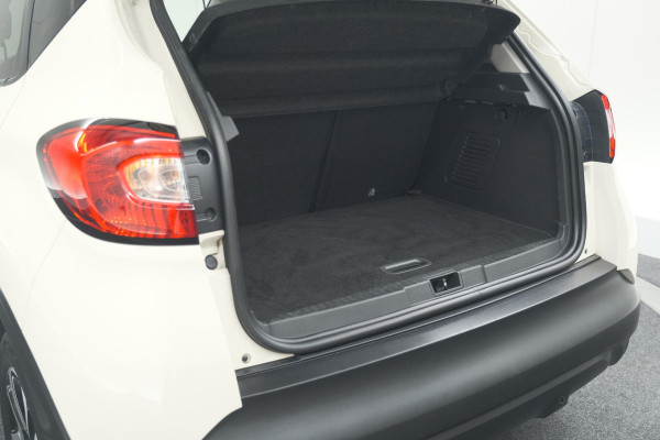 Renault Captur TCe 90 Dynamique | Parkeersensoren | Navigatie | Climate Control