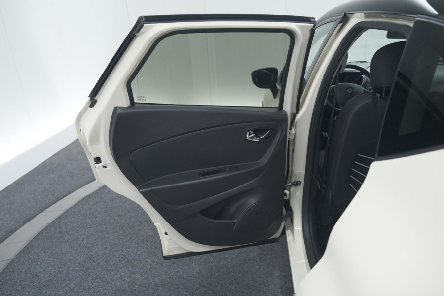 Renault Captur TCe 90 Dynamique | Parkeersensoren | Navigatie | Climate Control