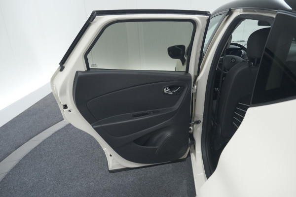 Renault Captur TCe 90 Dynamique | Parkeersensoren | Navigatie | Climate Control