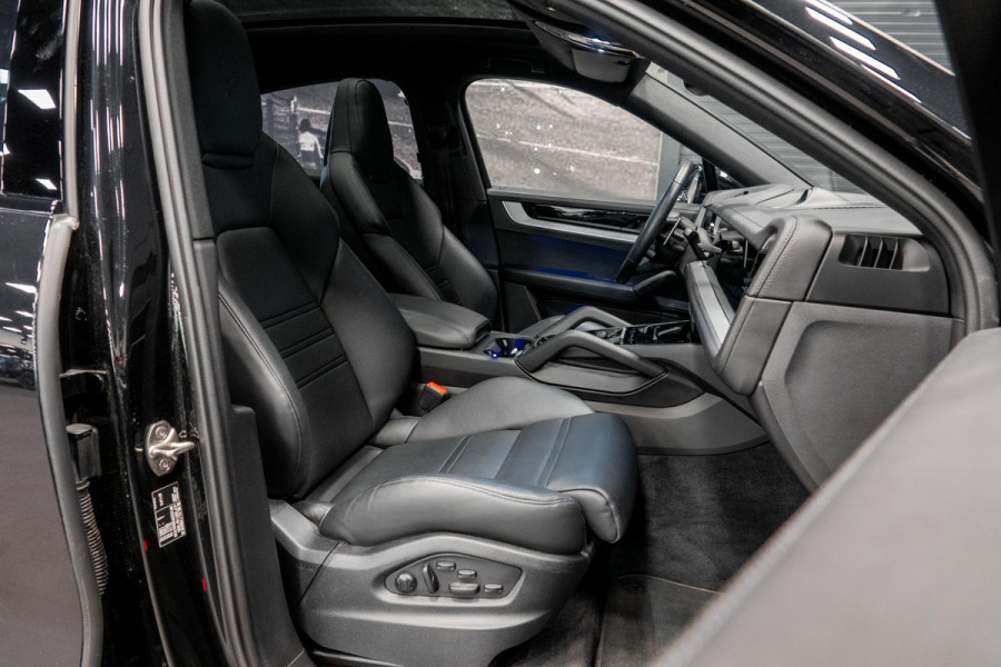 Porsche Cayenne Coupé 3.0 E-Hybrid *Sport-Chrono / Bijrijder-Display / BOSE / HUD / Stoelventilatie*