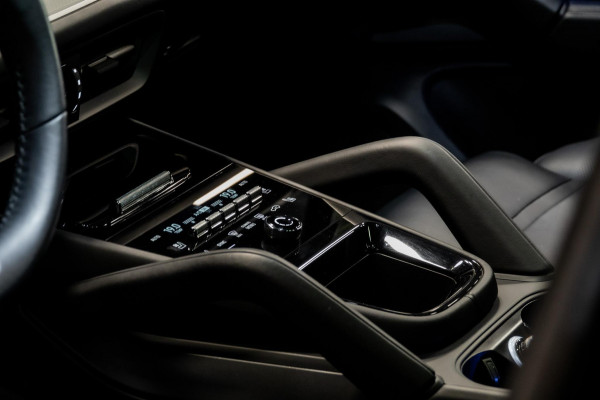 Porsche Cayenne Coupé 3.0 E-Hybrid *Sport-Chrono / Bijrijder-Display / BOSE / HUD / Stoelventilatie*