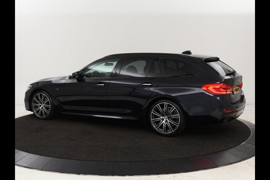 BMW 5 Serie 520d xDrive M-Sport | Leder | Sportstoelen | Camera | Full LED | Trekhaak | Keyless | Navigatie | Sfeerverlichting | Climate control