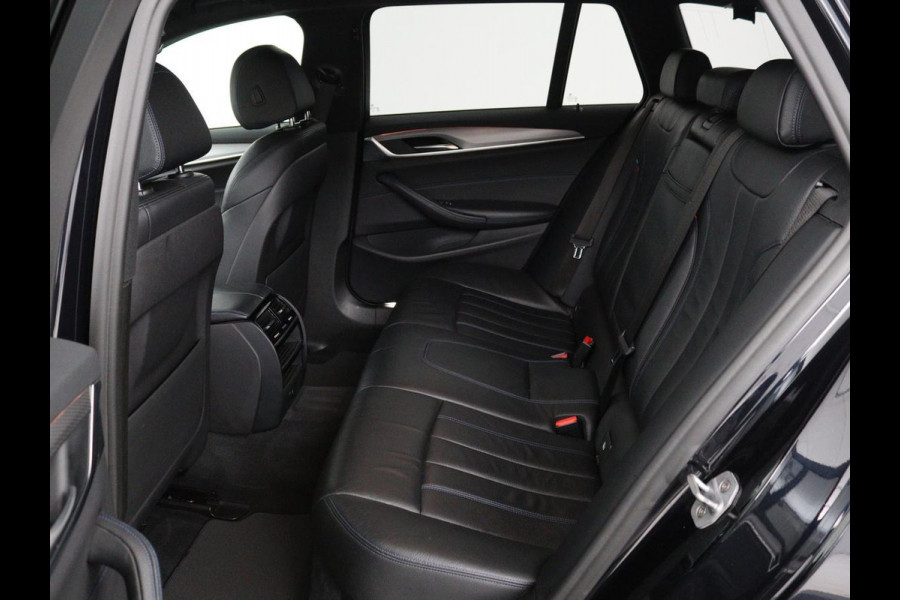 BMW 5 Serie 520d xDrive M-Sport | Leder | Sportstoelen | Camera | Full LED | Trekhaak | Keyless | Navigatie | Sfeerverlichting | Climate control