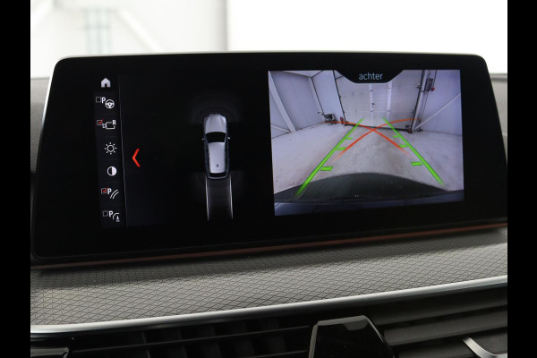 BMW 5 Serie 520d xDrive M-Sport | Leder | Sportstoelen | Camera | Full LED | Trekhaak | Keyless | Navigatie | Sfeerverlichting | Climate control