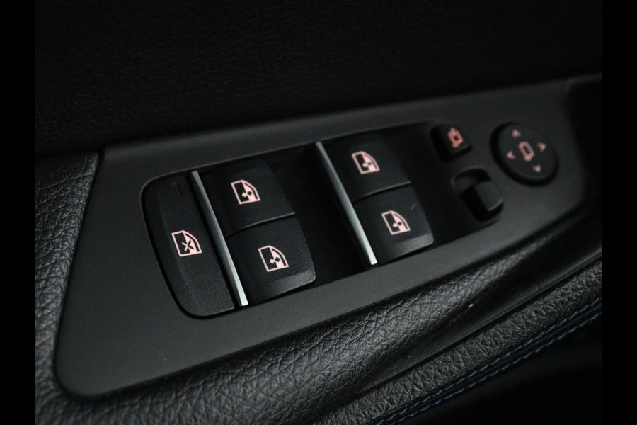 BMW 5 Serie 520d xDrive M-Sport | Leder | Sportstoelen | Camera | Full LED | Trekhaak | Keyless | Navigatie | Sfeerverlichting | Climate control