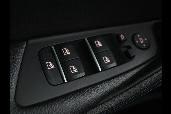 BMW 5 Serie 520d xDrive M-Sport | Leder | Sportstoelen | Camera | Full LED | Trekhaak | Keyless | Navigatie | Sfeerverlichting | Climate control