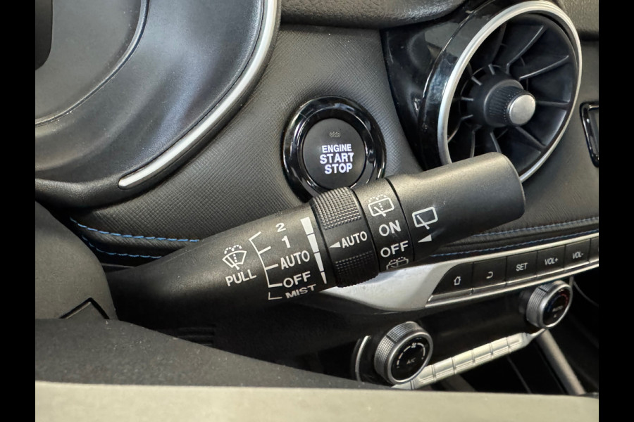 Seres 3 52kWh AUT. PANORAMADAK CAMERA 360° KEYLESS NAVIGATIE DRIVING ASSISTANCE LEDER AIRCO PDC USB LANE ASSIST