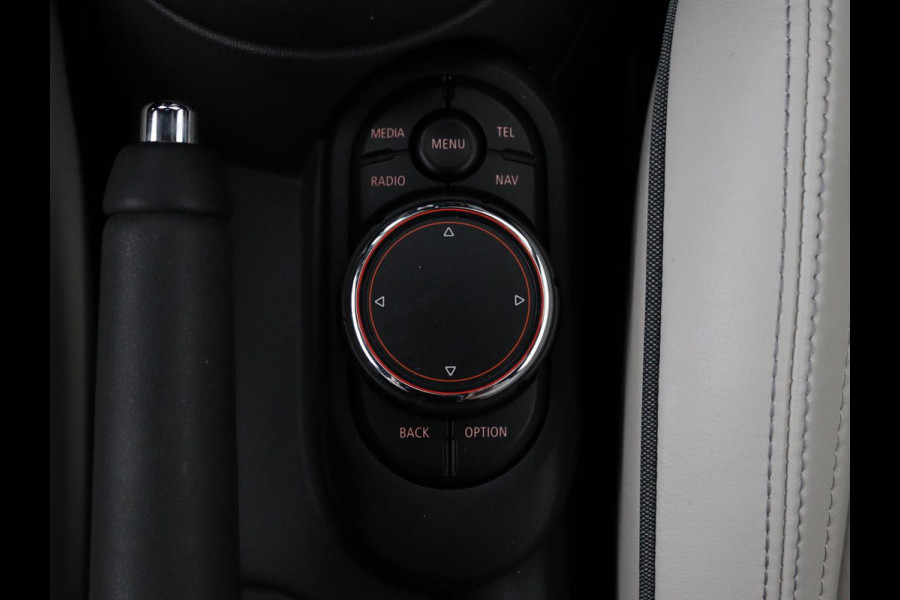 MINI Cooper S 2.0 Chili Serious Business | Panoramadak | Leder | Head-Up | Navigatie | Full LED | Harman/Kardon | Climate control | Keyless | Parkeerhulp | Cruise control